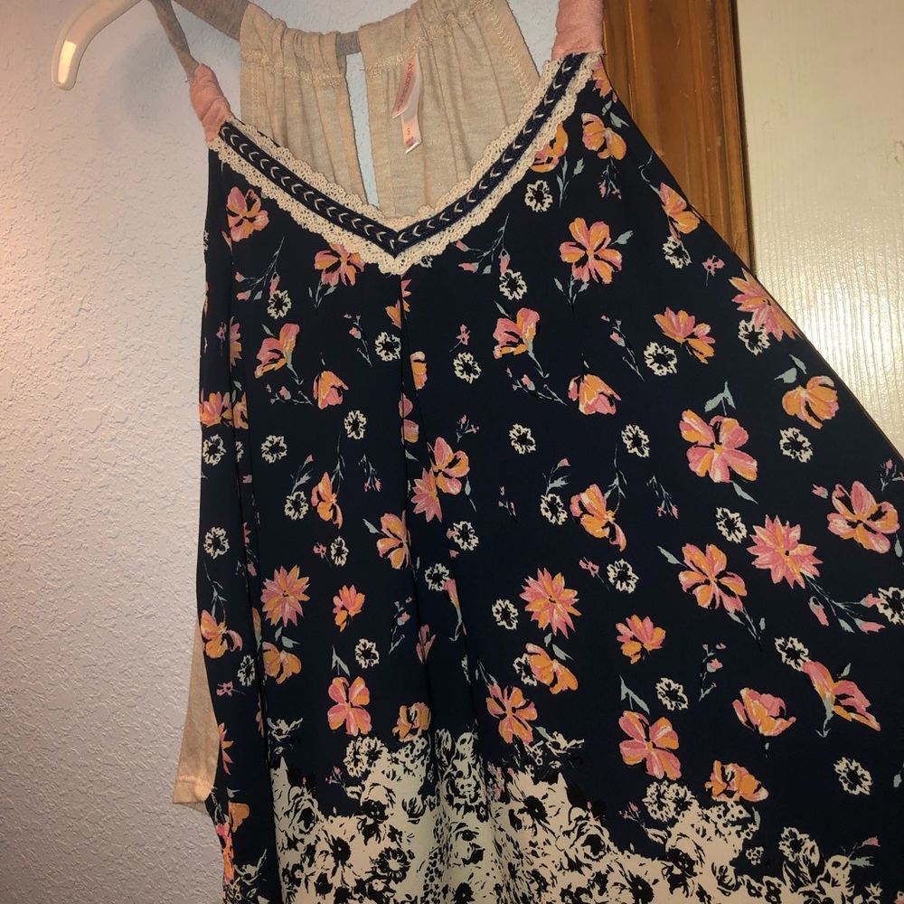 floral tank top